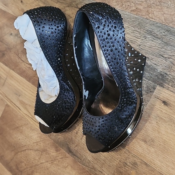 Wedges - Picture 3 of 16